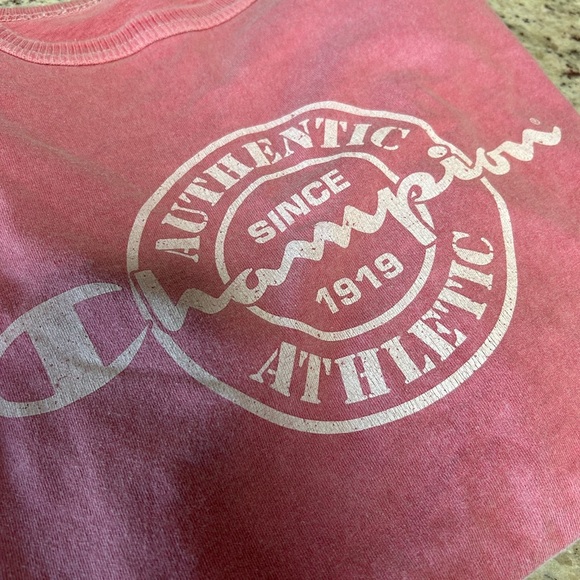 Champion Tops - Vintage 1990 Champion Pink Graphic T-Shirt